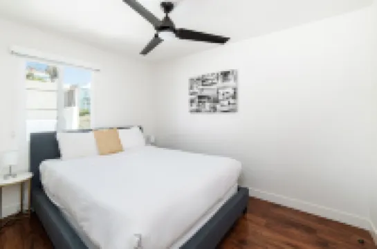 Cozy Balcony and Stunning Sea Views - Charming Ocean-Facing Retreat