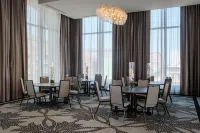 Hotel Bourre Bonne Louisville, Curio Collection by Hilton - 조식 운영