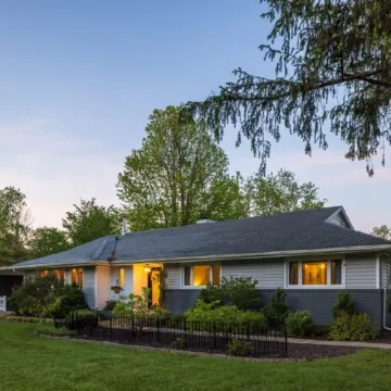 Secluded & Fancy Lake House. Free Kayaks & Canoe!