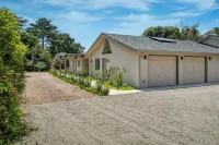 Luxury Meets Tranquility in Hope Ranch – Serene 2Br/2BA Cottage Các khách sạn gần State Street Underpass