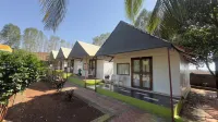 Lion Park Hotel & Resort Hotels in Sasan