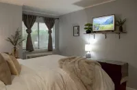 Peaceful Studio with Cozy Luxury - Serene Spa-Inspired Oasis Hotels in Arapahoe County