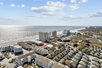 2BR Mariners Cove | Pool|Steps to Beach|Low Floor! Hotels in Horry County