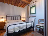 Il Fienile Hotel in zona B.I.A.M Di Malesci Leto & C. Snc
