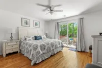 Hampton’s Haven: Heated Pool, Hot Tub & Gameroom! 2 Miles to Rogers Beach