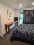 Moore Park Apartments - balcony