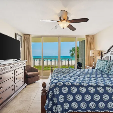Long Beach by Book That Condo
