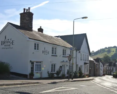 Bridge House Hotels in Mid Devon District