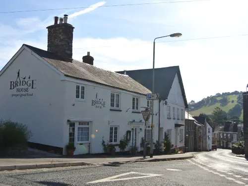 Bridge House Hotels in Bampton