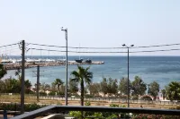 Unique Flat with Sea View at Edem Beach - A Seafront Property by Athenian Homes - Parking