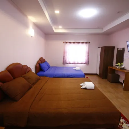 Hi Tech Resort