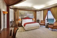 The Ritz-Carlton Jeddah - Balkoner