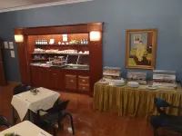 Hotel Motel Luna - breakfast