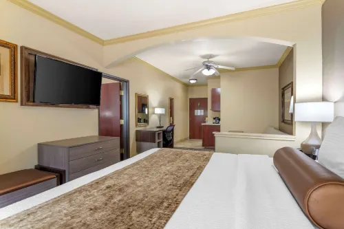Best Western Plus Crown Colony Inn  Suites Hotels in Lufkin