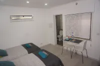 Oriente DNA Studios Các khách sạn ở Sacavém e Prior Velho