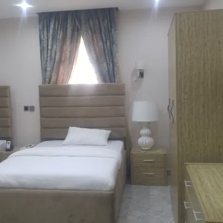 Marshall Hotel Apartments