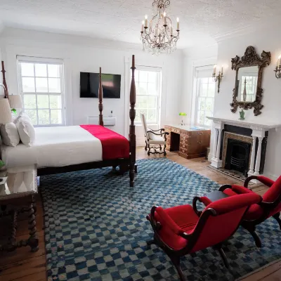 20 South Battery Hotels near White Point Garden
