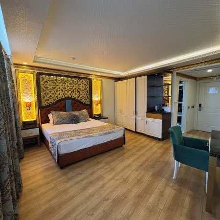 Can Adalya Palace Hotel Отели рядом с достопримечательностью «Antalya Expo Center»