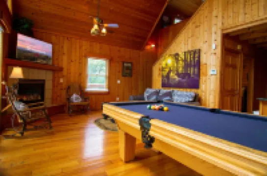 冒煙水域霍斯提瓦飯店