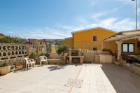 Relaxing Holiday Home 50m From Lu Bagnu Beach