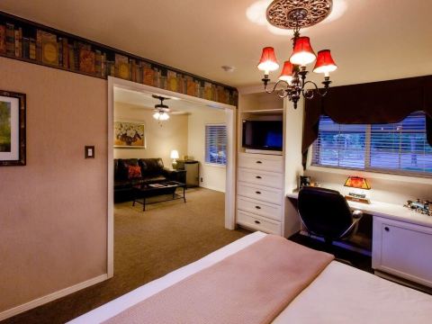 Strawberry Valley Inn