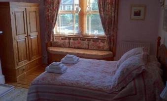 Moor End House Bed & Breakfast