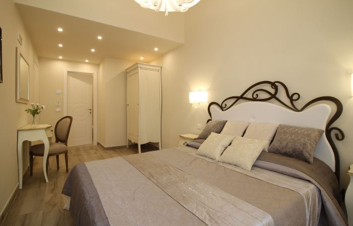Lucca in Chic - No Ztl - Free Parking - Old City at 10Min by Walk