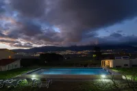 Laje da Bica Agroturismo Hotels in Alcaide