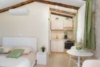 Luxury View Marjan - Guest houses