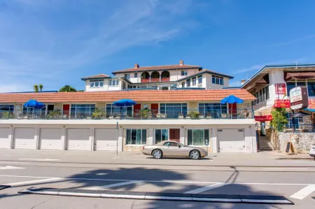 Casablanca Inn on the Beach