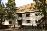 Old Cottage - Reynivellir II