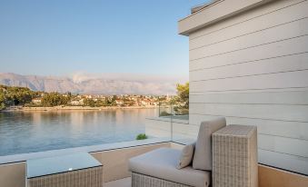 Beachfront Villa Seven Sins with Pool