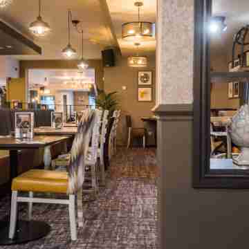 The Caledonian Hotel Dining/Meeting Rooms