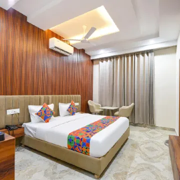 FabHotel Regal, Sector 78