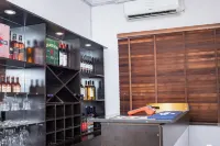 nola's lounge Hotels in Agege