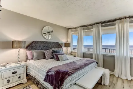 Coral Sands Beautiful Condominium Отели рядом с достопримечательностью «Amelia Island Lighthouse»