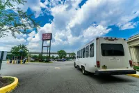 Crowne Plaza NEWARK AIRPORT by IHG - Pysäköinti