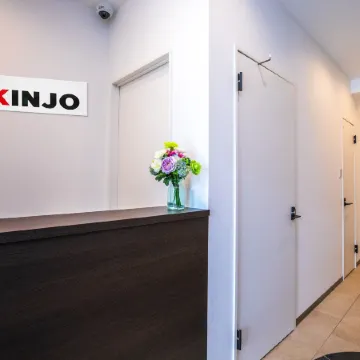 Mr.KINJO Miki24 in Front of Makishi Station