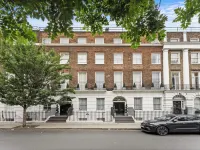 Cleveland Residences Russell Square Hotels near Gordon Square
