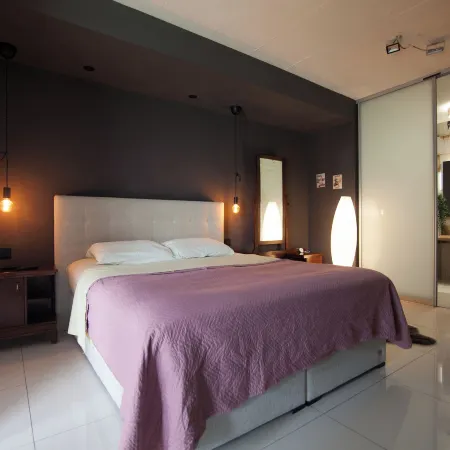 Basic Mansion Plus with Swimming Pool & Free Parking