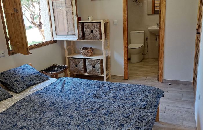 Zenia Hostel