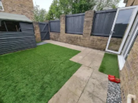 Burnley Entire House 4-Bedrooms-Sleeps 6-Driveway