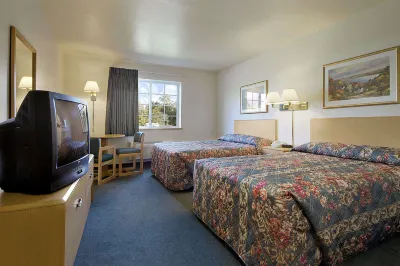 Super 8 by Wyndham Ava Hotels in Ava