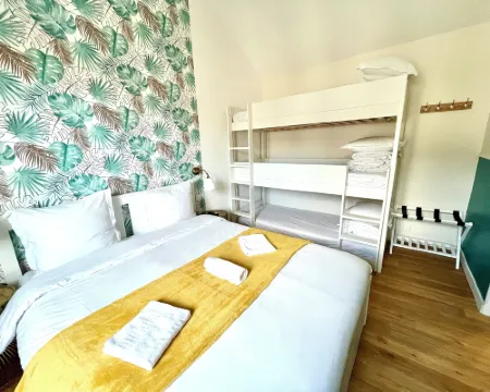Guesthouse Close to Disney Hotels in Montevrain