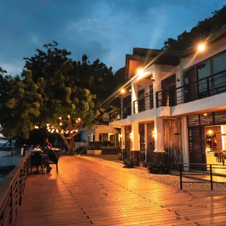 Altamare Dive and Leisure Resort Anilao