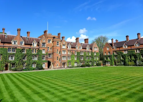 Selwyn College, Cambridge - Condos