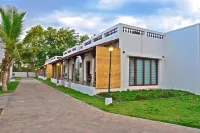 Thappa Gardens Resort Aavin milk point 주변 호텔