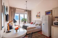 Mila & Aleksandr Apartments