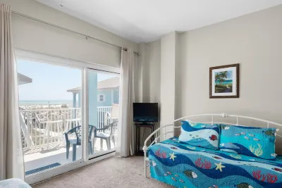 Portside Villas Unit 13 Hotels near Langdon Beach