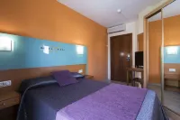 Hotel Papi Отели рядом с достопримечательностью «Champions bar»
